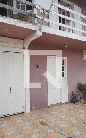 Casa à venda com 180m², 6 quartos e 1 vaga Casa à venda com 180m², 6 quartos e 1 vagaquintal