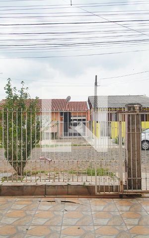 Casa à venda com 180m², 6 quartos e 1 vaga Casa à venda com 180m², 6 quartos e 1 vagaVista da Sala