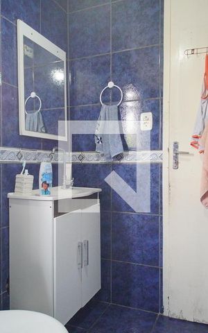 Casa à venda com 180m², 6 quartos e 1 vaga Casa à venda com 180m², 6 quartos e 1 vagaBanheiro 2