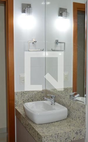 Apartamento à venda com 81m², 3 quartos e 2 vagasBanheiro Social