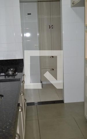 Apartamento à venda com 81m², 3 quartos e 2 vagasCozinha