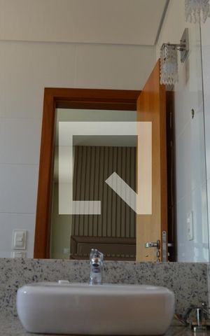 Apartamento à venda com 81m², 3 quartos e 2 vagasBanheiro da Suite