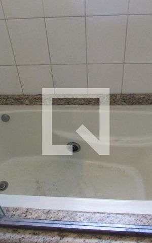 Apartamento à venda com 164m², 4 quartos e 3 vagasBanheiro da Suíte 2