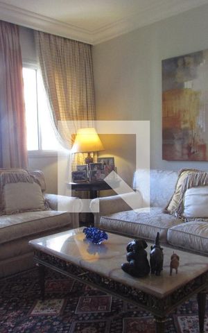 Apartamento à venda com 164m², 4 quartos e 3 vagasSala