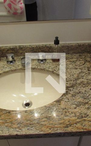 Apartamento à venda com 164m², 4 quartos e 3 vagasBanheiro da Suíte 3