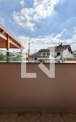 Casa à venda com 203m², 3 quartos e 2 vagas Casa à venda com 203m², 3 quartos e 2 vagasSacada