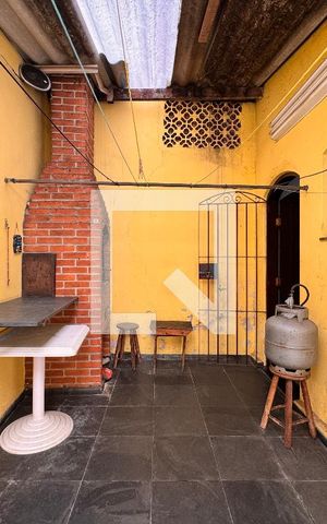 Casa à venda com 203m², 3 quartos e 2 vagas Casa à venda com 203m², 3 quartos e 2 vagasÁrea de Serviço