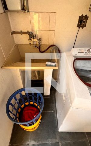 Casa à venda com 203m², 3 quartos e 2 vagas Casa à venda com 203m², 3 quartos e 2 vagasLavanderia