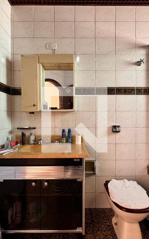 Casa à venda com 203m², 3 quartos e 2 vagas Casa à venda com 203m², 3 quartos e 2 vagasBanheiro da Suíte