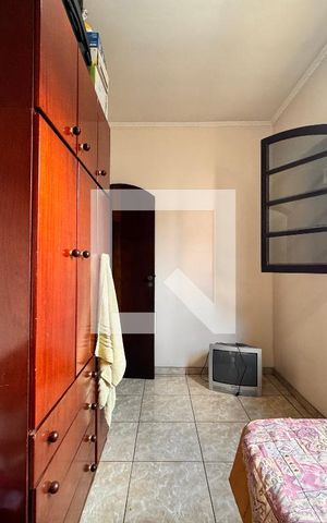 Casa à venda com 203m², 3 quartos e 2 vagas Casa à venda com 203m², 3 quartos e 2 vagasQuarto 2