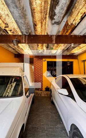 Casa à venda com 203m², 3 quartos e 2 vagas Casa à venda com 203m², 3 quartos e 2 vagasGaragem