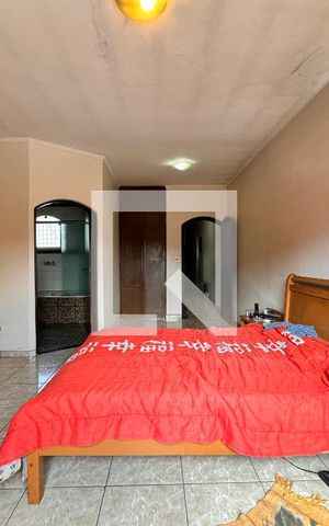 Casa à venda com 203m², 3 quartos e 2 vagas Casa à venda com 203m², 3 quartos e 2 vagasSuite