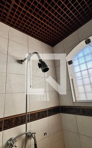 Casa à venda com 203m², 3 quartos e 2 vagas Casa à venda com 203m², 3 quartos e 2 vagasBanheiro da Suíte