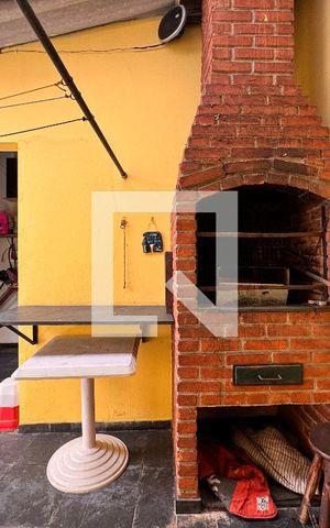 Casa à venda com 203m², 3 quartos e 2 vagas Casa à venda com 203m², 3 quartos e 2 vagasÁrea comum - Churrasqueira