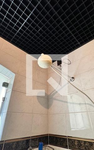 Casa à venda com 203m², 3 quartos e 2 vagas Casa à venda com 203m², 3 quartos e 2 vagasBanheiro