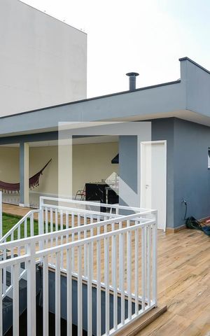 Casa à venda com 330m², 3 quartos e 6 vagasQuintal
