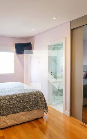 Casa à venda com 330m², 3 quartos e 6 vagasSuíte 1