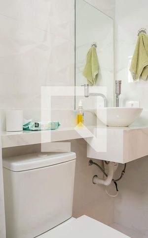 Casa à venda com 330m², 3 quartos e 6 vagasBanheiro da Suíte 2