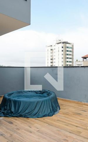 Casa à venda com 330m², 3 quartos e 6 vagasQuintal
