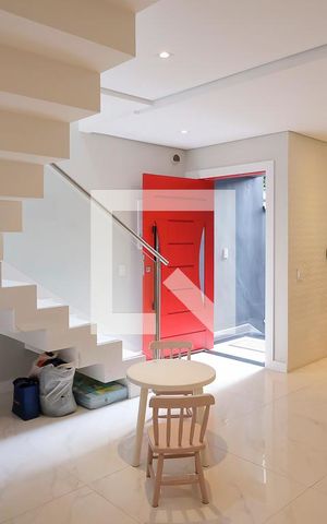 Casa à venda com 330m², 3 quartos e 6 vagasSala
