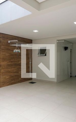 Casa à venda com 330m², 3 quartos e 6 vagasÁrea de Serviço
