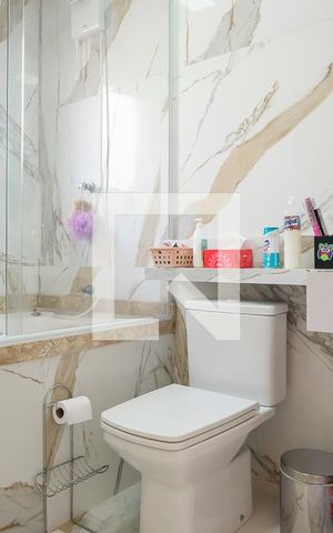 Casa à venda com 330m², 3 quartos e 6 vagasBanheiro da Suíte 1