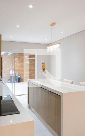 Casa à venda com 330m², 3 quartos e 6 vagasCozinha