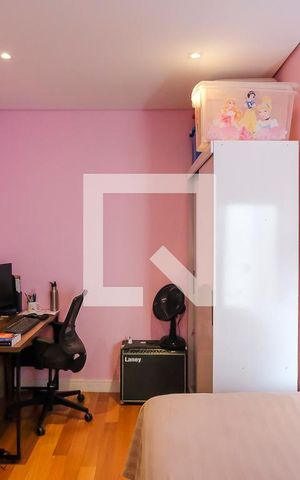 Casa à venda com 330m², 3 quartos e 6 vagasSuíte 2