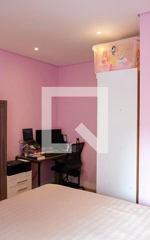 Casa à venda com 330m², 3 quartos e 6 vagasSuíte 2