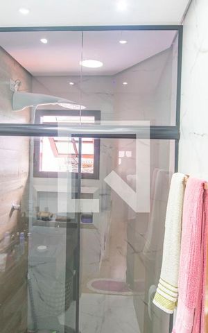 Casa à venda com 156m², 3 quartos e 2 vagas Casa à venda com 156m², 3 quartos e 2 vagasBanheiro do Quarto 3