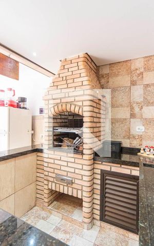 Casa à venda com 156m², 3 quartos e 2 vagas Casa à venda com 156m², 3 quartos e 2 vagasQuintal e Área Gourmet
