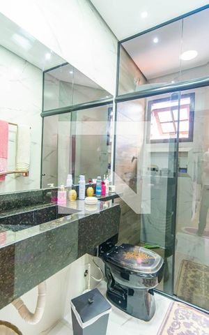 Casa à venda com 156m², 3 quartos e 2 vagas Casa à venda com 156m², 3 quartos e 2 vagasBanheiro do Quarto 3