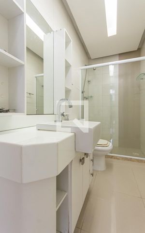 Apartamento à venda com 107m², 3 quartos e 2 vagasBanheiro