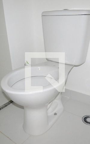 Apartamento à venda com 33m², 2 quartos e sem vagaBanheiro - Privada