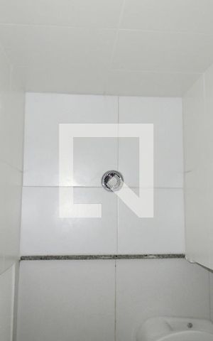 Apartamento à venda com 33m², 2 quartos e sem vagaBanheiro - Box
