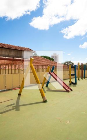 Apartamento à venda com 200m², 2 quartos e 2 vagasÁrea comum - Playground