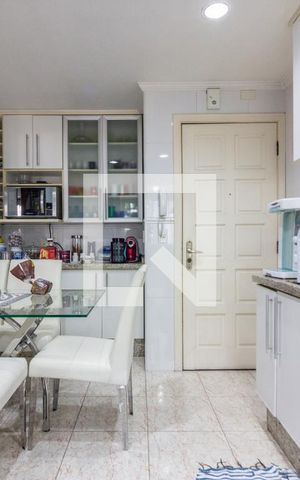 Apartamento para alugar com 110m², 3 quartos e 2 vagasCozinha