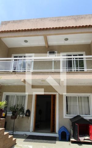 Casa à venda com 328m², 4 quartos e sem vagaFrente da casa