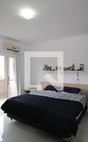 Casa à venda com 328m², 4 quartos e sem vagaSuíte 2