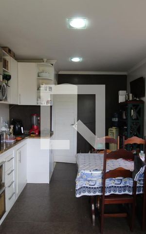 Casa à venda com 328m², 4 quartos e sem vagaCozinha