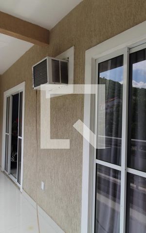 Casa à venda com 328m², 4 quartos e sem vagaVaranda que comunica o quarto e a suíte 1