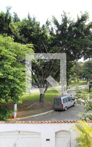 Casa à venda com 328m², 4 quartos e sem vagaVaranda que comunica o quarto e a suíte 1 - Vista