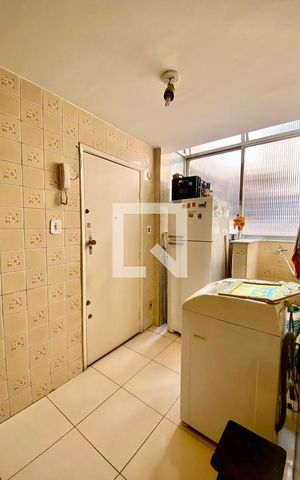 Apartamento à venda com 60m², 2 quartos e sem vaga Apartamento à venda com 60m², 2 quartos e sem vagaÁREA DE SERVIÇO