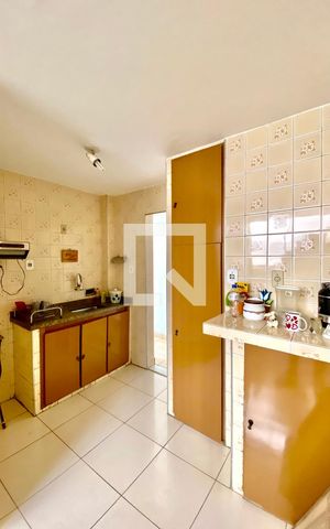 Apartamento à venda com 60m², 2 quartos e sem vaga Apartamento à venda com 60m², 2 quartos e sem vagaCOZINHA