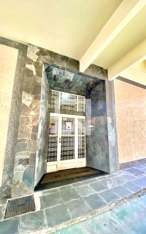 Apartamento à venda com 60m², 2 quartos e sem vaga Apartamento à venda com 60m², 2 quartos e sem vagaFACHADA