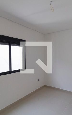 Casa à venda com 164m², 3 quartos e 3 vagas Casa à venda com 164m², 3 quartos e 3 vagasQuarto 2