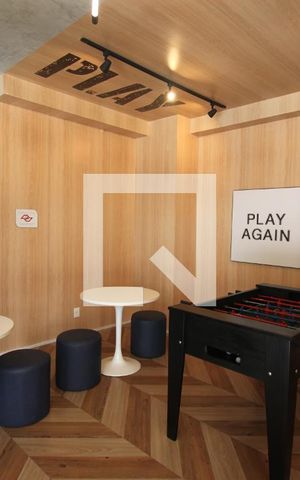 Apartamento à venda com 34m², 2 quartos e sem vagaÁrea comum