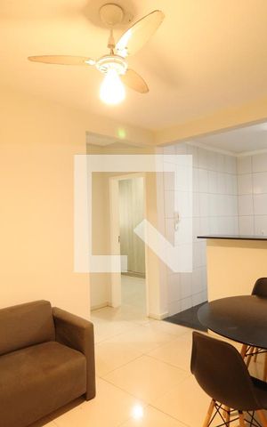 Apartamento para alugar com 55m², 2 quartos e 1 vagaSala