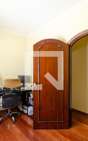 Casa à venda com 220m², 3 quartos e 4 vagas Casa à venda com 220m², 3 quartos e 4 vagasQuarto 1