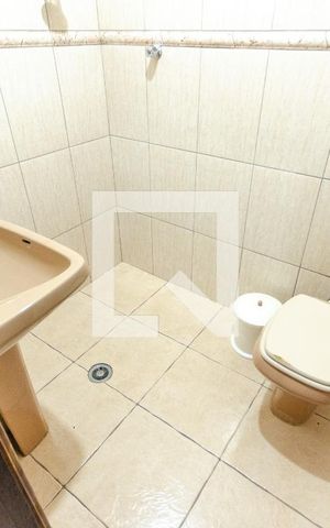 Casa à venda com 220m², 3 quartos e 4 vagas Casa à venda com 220m², 3 quartos e 4 vagasBanheiro 2